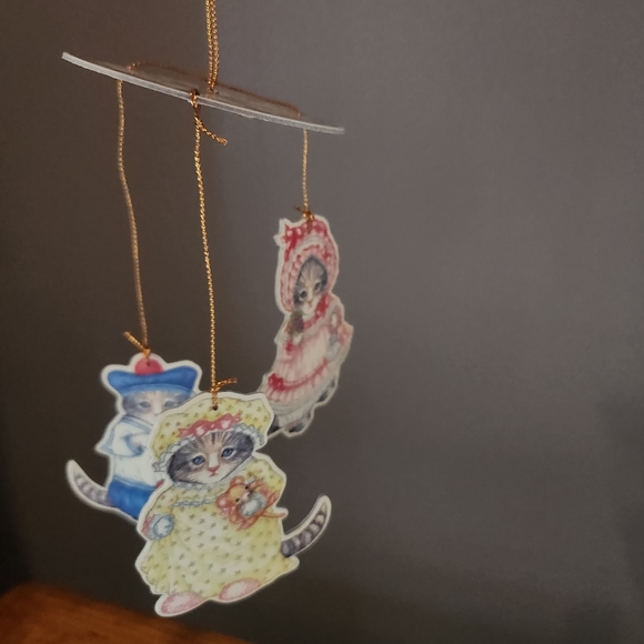Kitty Cucumber Mini Mobile Christmas Ornament, 1991 - Picture 10 of 10